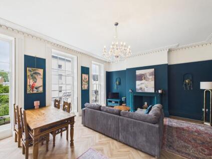 Berkeley Place, Cheltenham, GL52