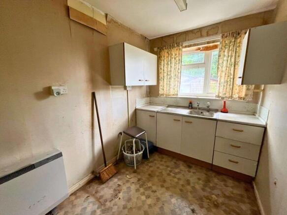 Paddock Road, Newbury photo 5