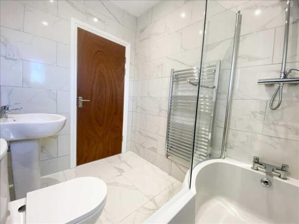 1 bed Flat for sale Image 9