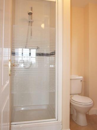 EN SUITE SHOWER ROOM