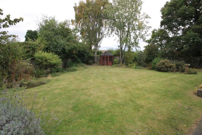 ENCLOSED REAR GARDEN