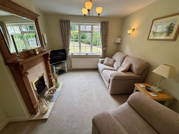 2 bed Detached to rent Image 4