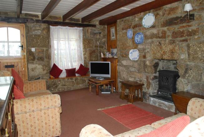 Lounge3.JPG