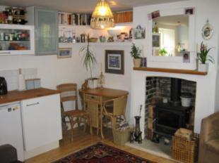 Kitchen/Lounge