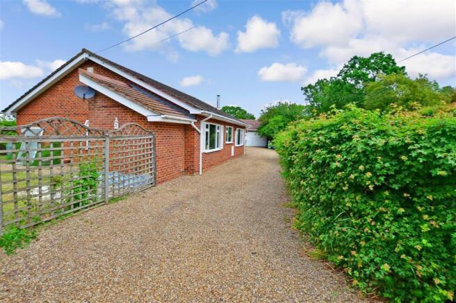 Driveway/Parking