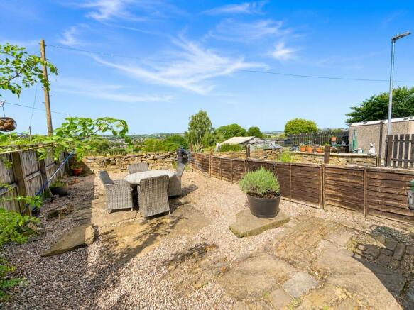 2 bed Terraced for sale Image 11