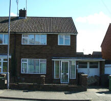 27, Holmscroft Road, Luton LU3 2TJ