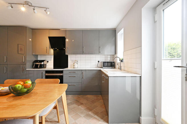 3 bed Terraced for sale Image 7
