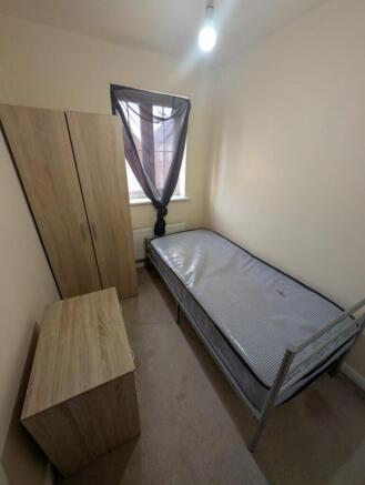 6 bed Town House for sale Image 10