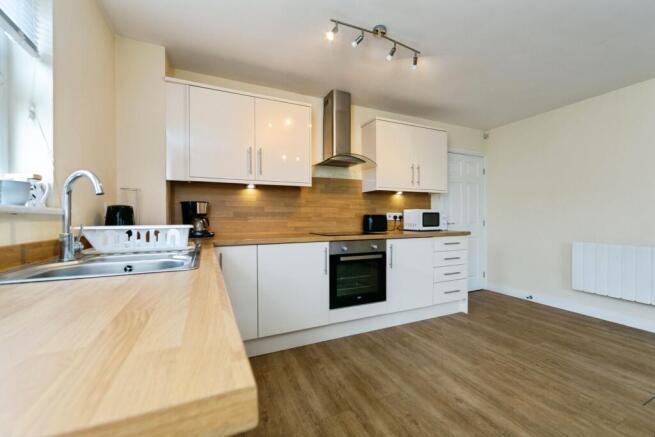 2 bed Apartment for sale Image 8
