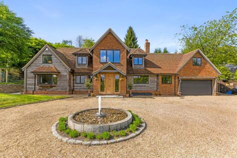 Square Drive, Haslemere, Surrey, GU27