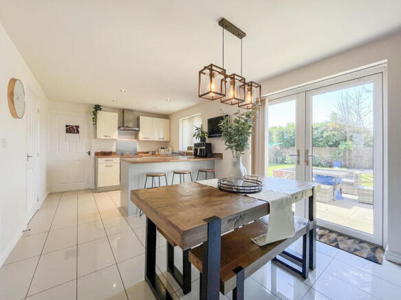 KITCHEN/DINER