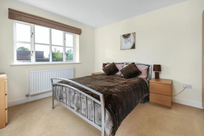 BEDROOM 2