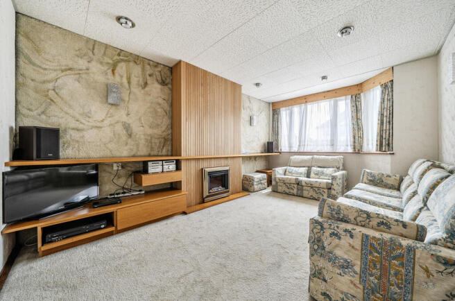 LOUNGE1
