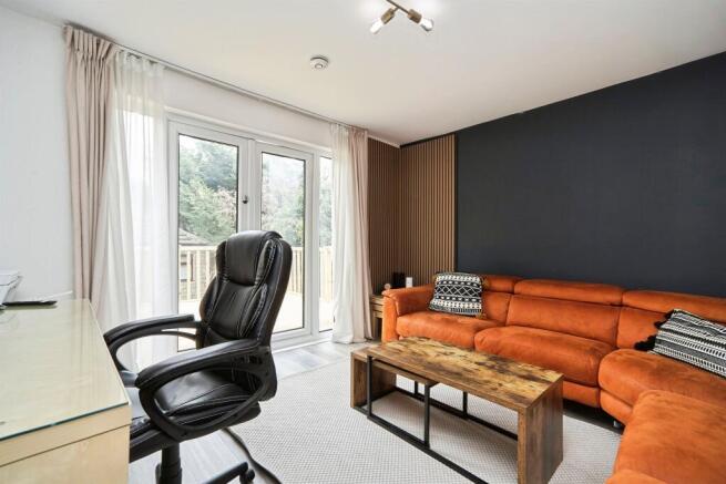 4 bed Detached for sale Image 5