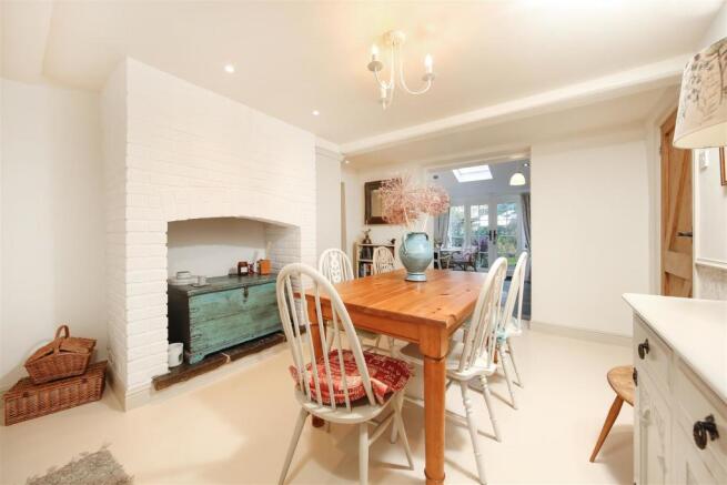 Dining Room3.jpg