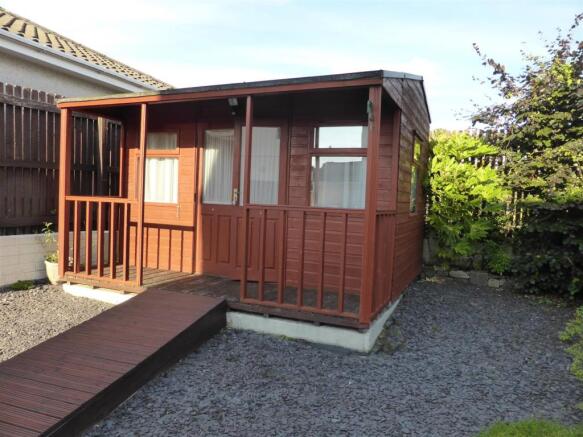 SUMMER HOUSE