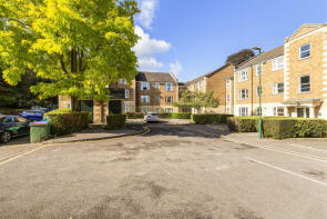 Flat 9, Yew Tree Court, Walnut Mews, Sutton SM2 5TL