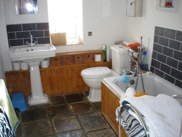 Photo 6