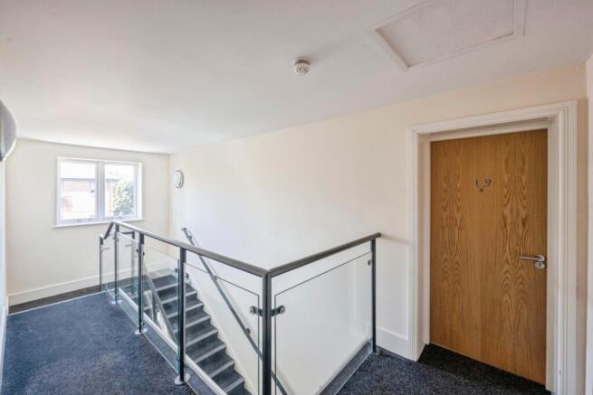 2 bed Flat for sale Image 5