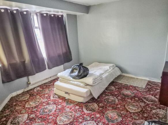 3 bed Semi-Detached for sale Image 6