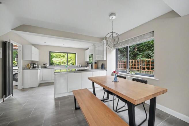 3 bed Detached for sale Image 11
