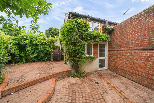 1326106-11-687784...