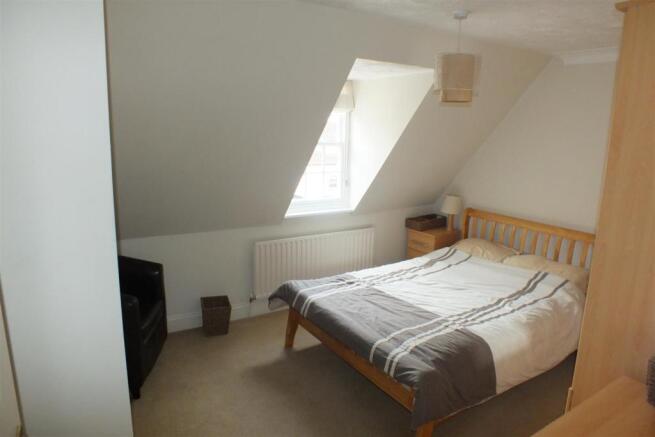 Bedroom 1.JPG