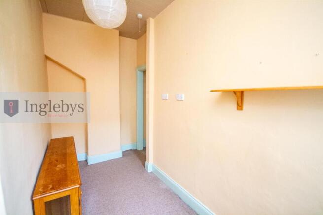 2 bed Apartment for sale Image 8