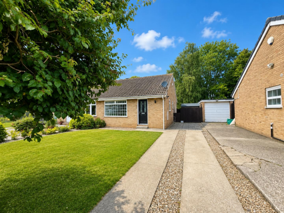 2 bed Semi-Detached Bungalow to rent in middlesbrough