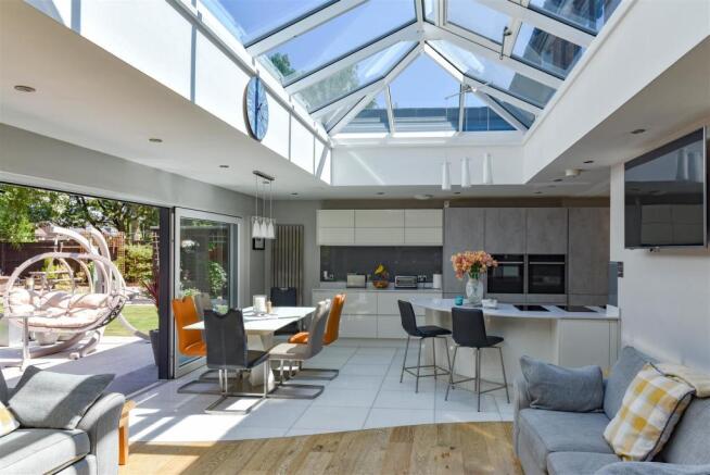 9378kitchendiner.jpg