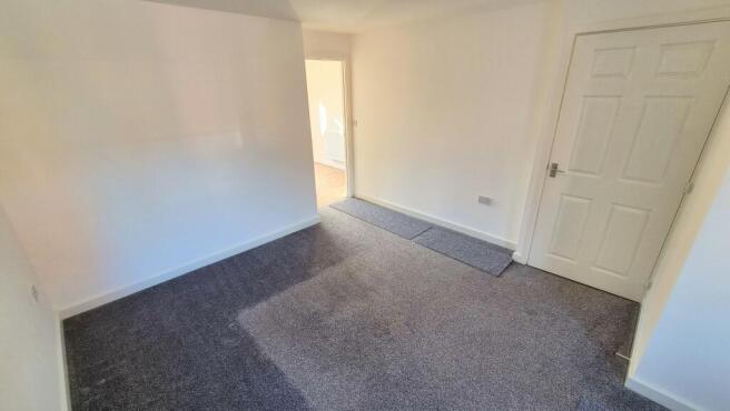 Sandpit Drive, Birstall, LE4 photo 4