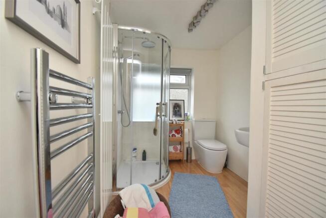 Bathroom/Shower Room