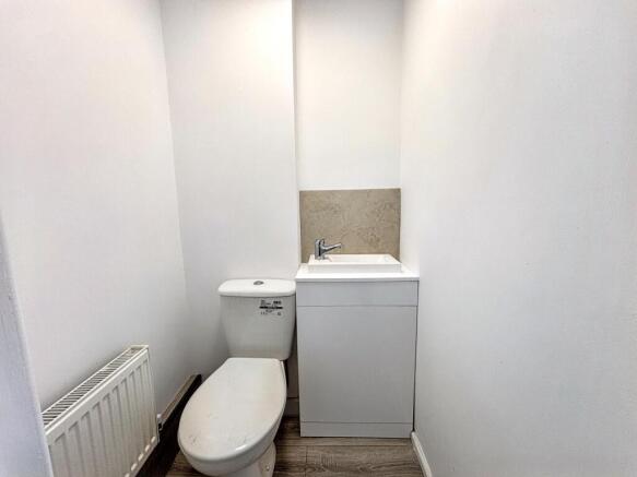 3 bed Detached for sale Image 10