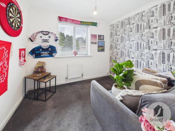 3 bed Semi-Detached for sale Image 11