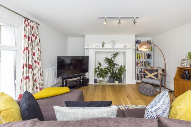 Living room 2