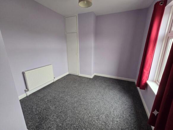 2 bed Terraced to rent Image 8