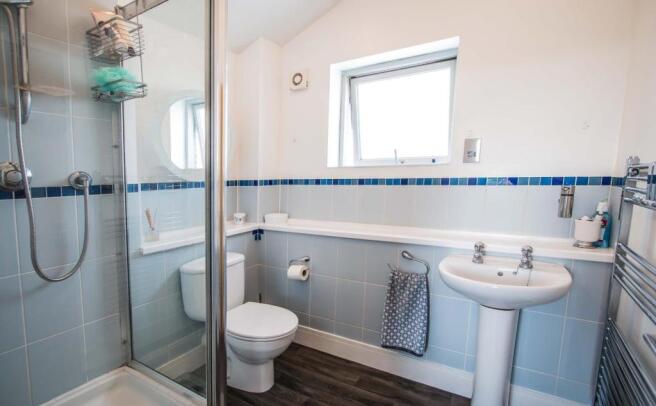 Ensuite.jpg