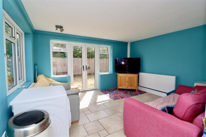 4 bed Semi-Detached for sale Image 7