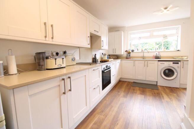 Kitchen/Diner/...
