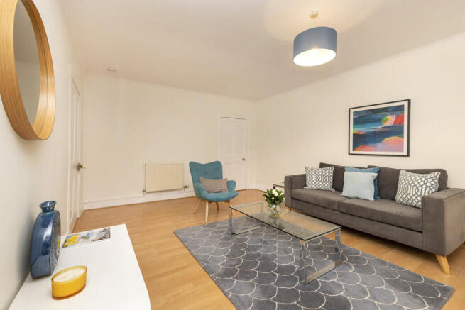 Sitting room of 2a Fettes Row