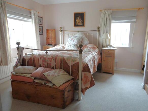 Bedroom1.JPG