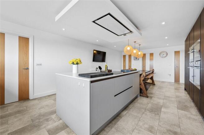 Arnhill Road, Gretton photo 4