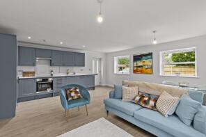 Flat 3, Parklands House, Hurst Road, Horsham RH12 2DS