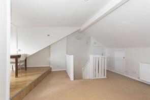 92c, Hurstbourne Road, London SE23 2AQ