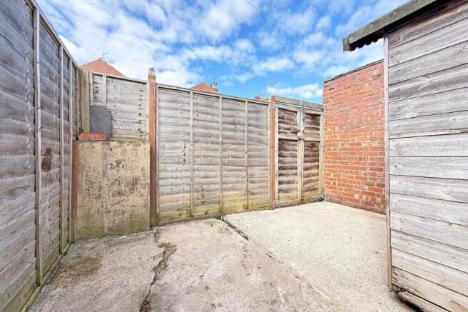 2 bed Terraced for sale Image 10