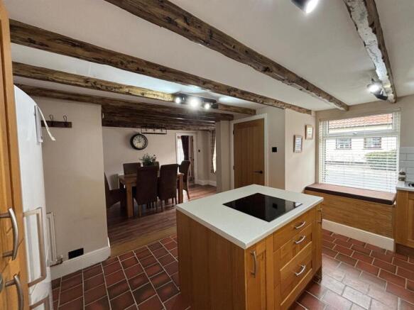 3 bed Semi-Detached for sale Image 5