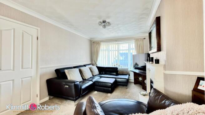 Hillview Grove, Houghton le Spring, Tyne and Wear, DH4 4SL photo 4