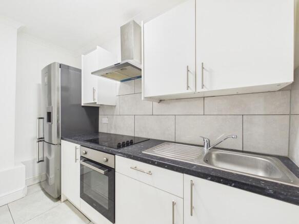 CAM04693G0-PR0102...