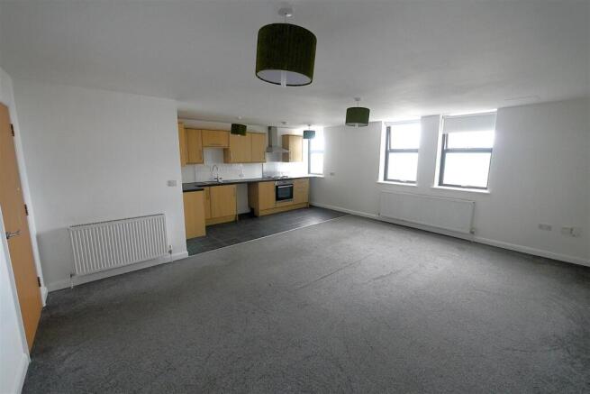 Lounge/Kitchen